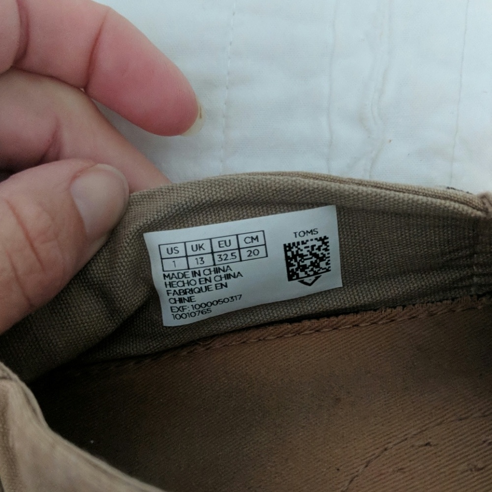 Toms - Picture 4 of 4